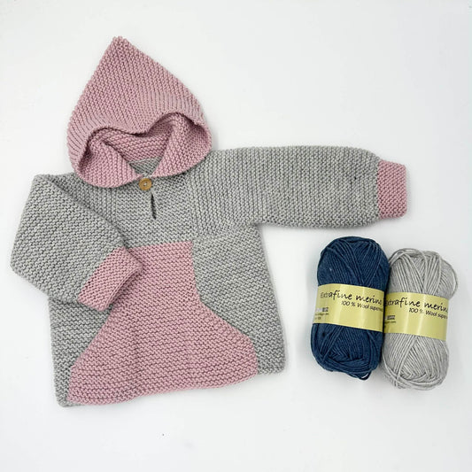 Sweater med hætte str. 6 mdr i Extrafine Merino