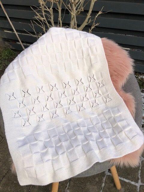 Strikkekits til Viola's babytæppe i Extrafine merino 120