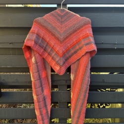 Opskrift til Taormina Shawl