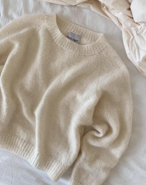 Ingen Dikkedarer Sweater - PetiteKnit