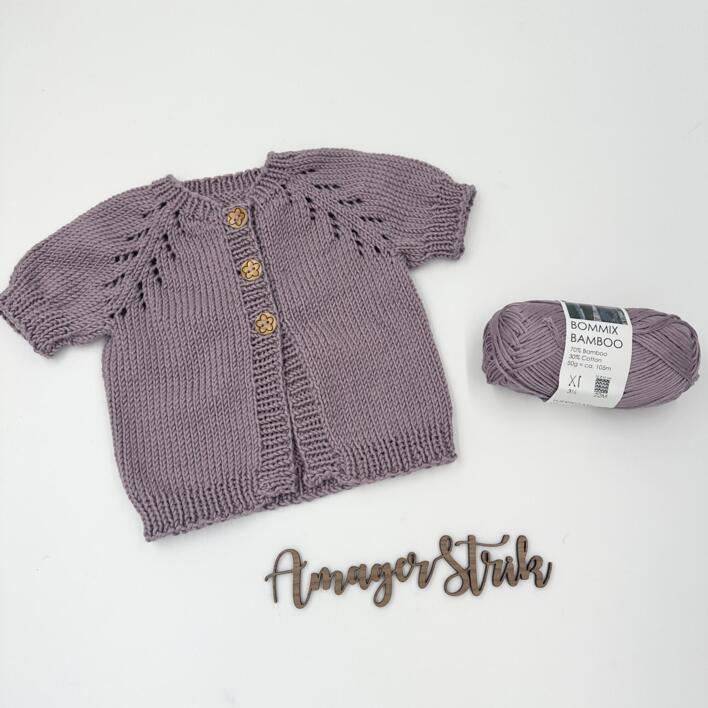 Strikkekits til Alma´s kortærmet cardigan i Bommix Bamboo