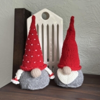 Opskrift til Nisseparret Annet og Benny i Extrafine merino 150